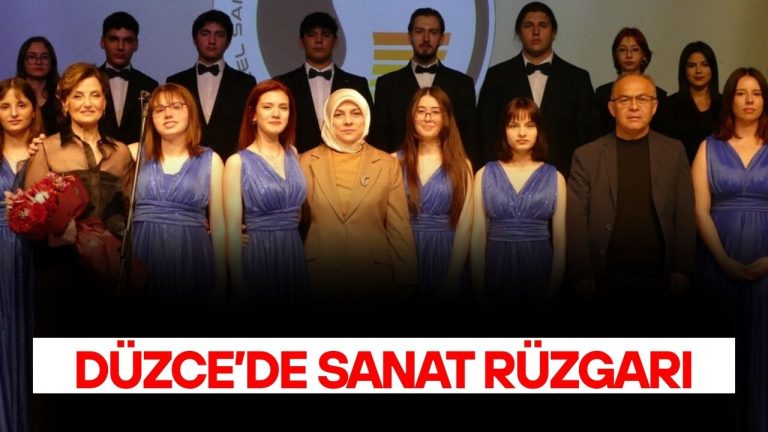 GÜZEL SANATLAR LİSESİ ÖĞRENCİLERİNDEN SERGİ VE ÇOK SESLİ KORO GÖSTERİSİ